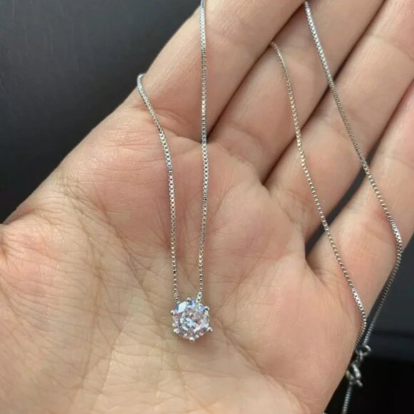 Kay Jewelers Silver Necklace with Clear Gemstone - Picture 1 of 2